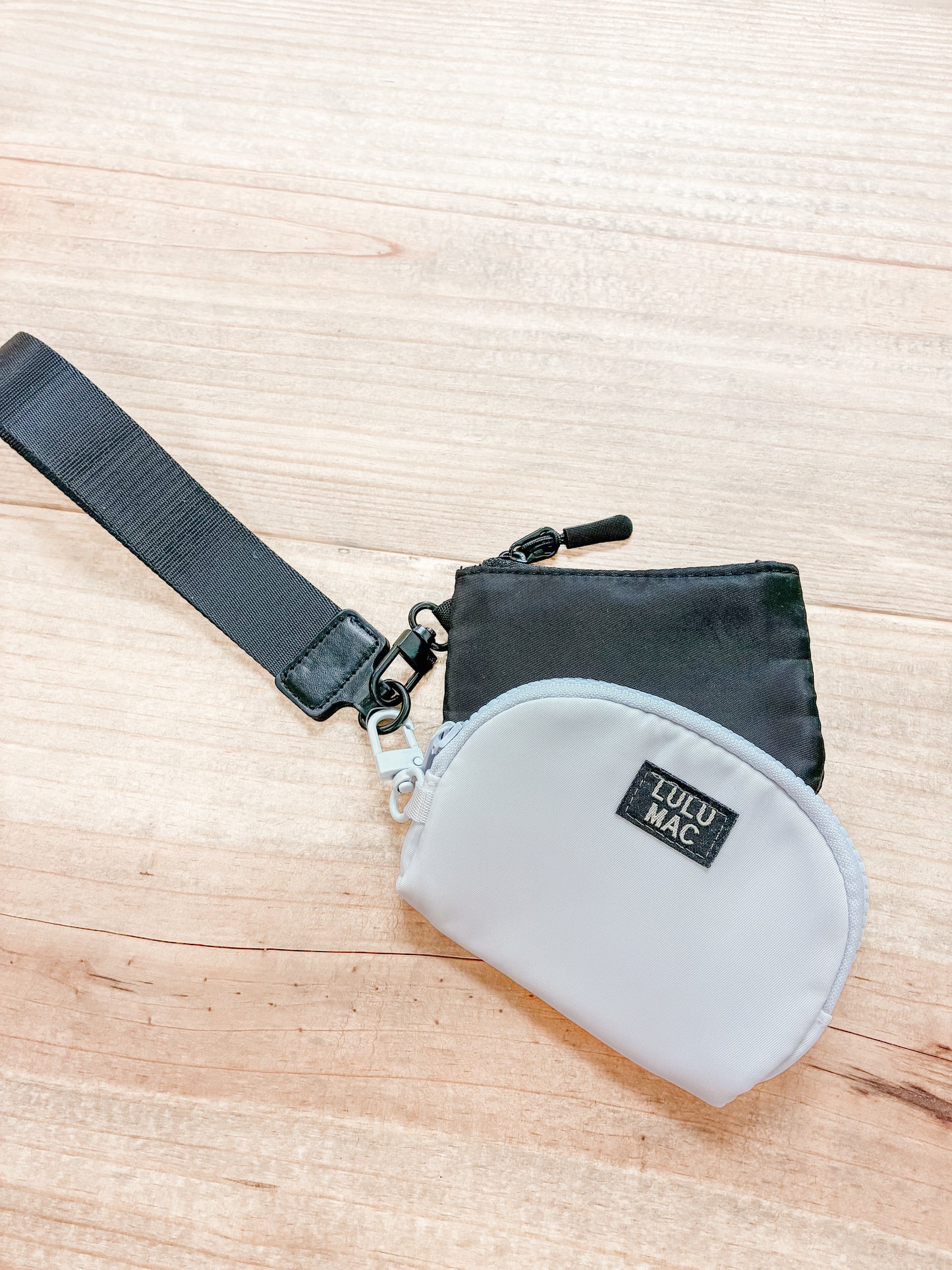 LULU MAC Double Pouch Wristlet - Black/White