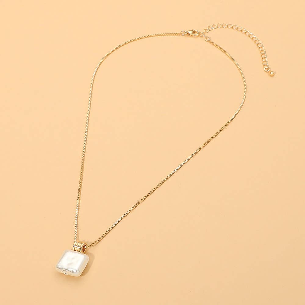 Pearl Pendant Necklace