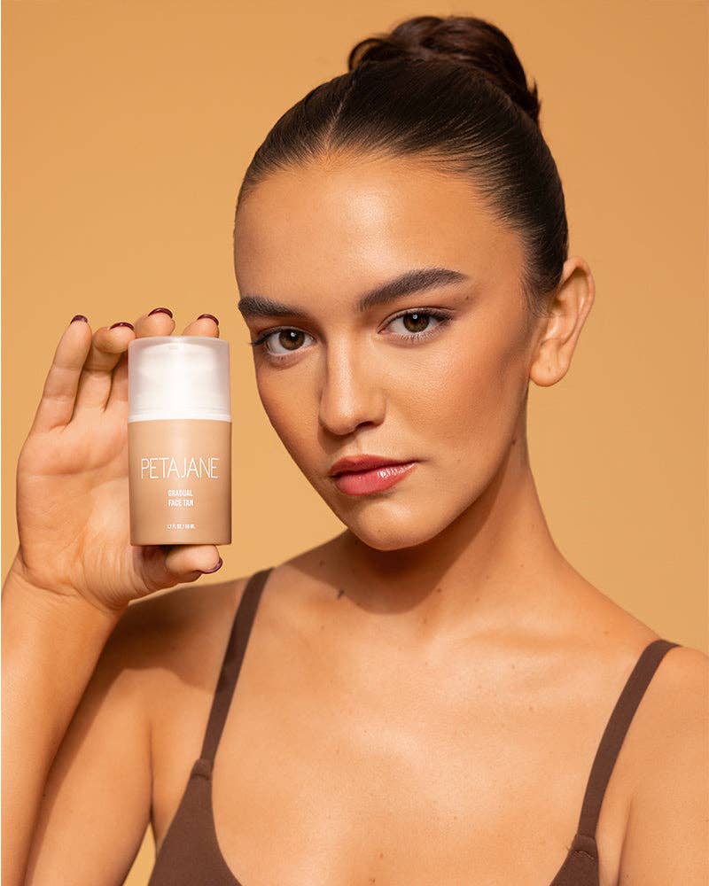 Gradual Face Tan - PETA JANE