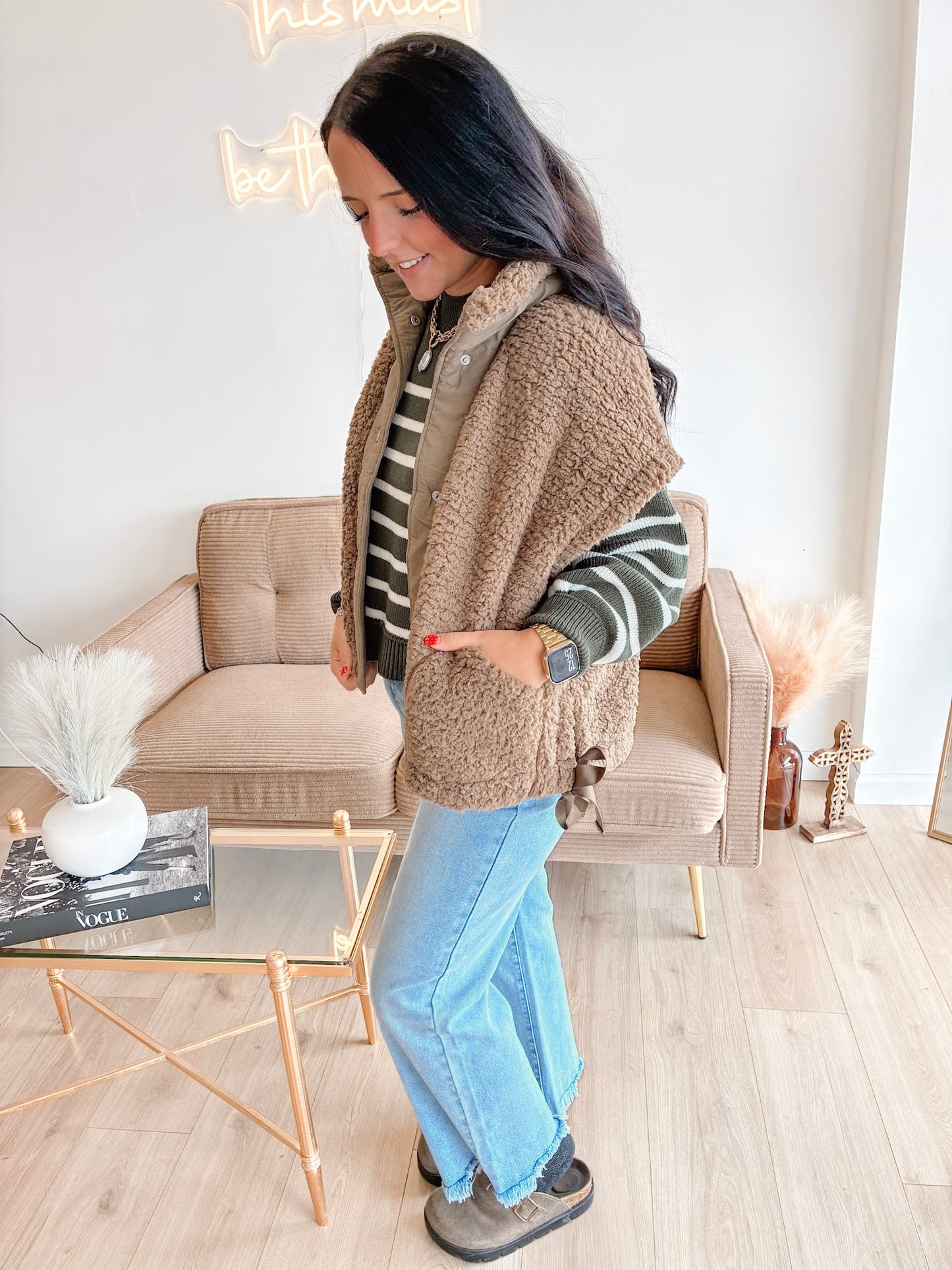Autumn Bliss Sherpa Vest - Mocha