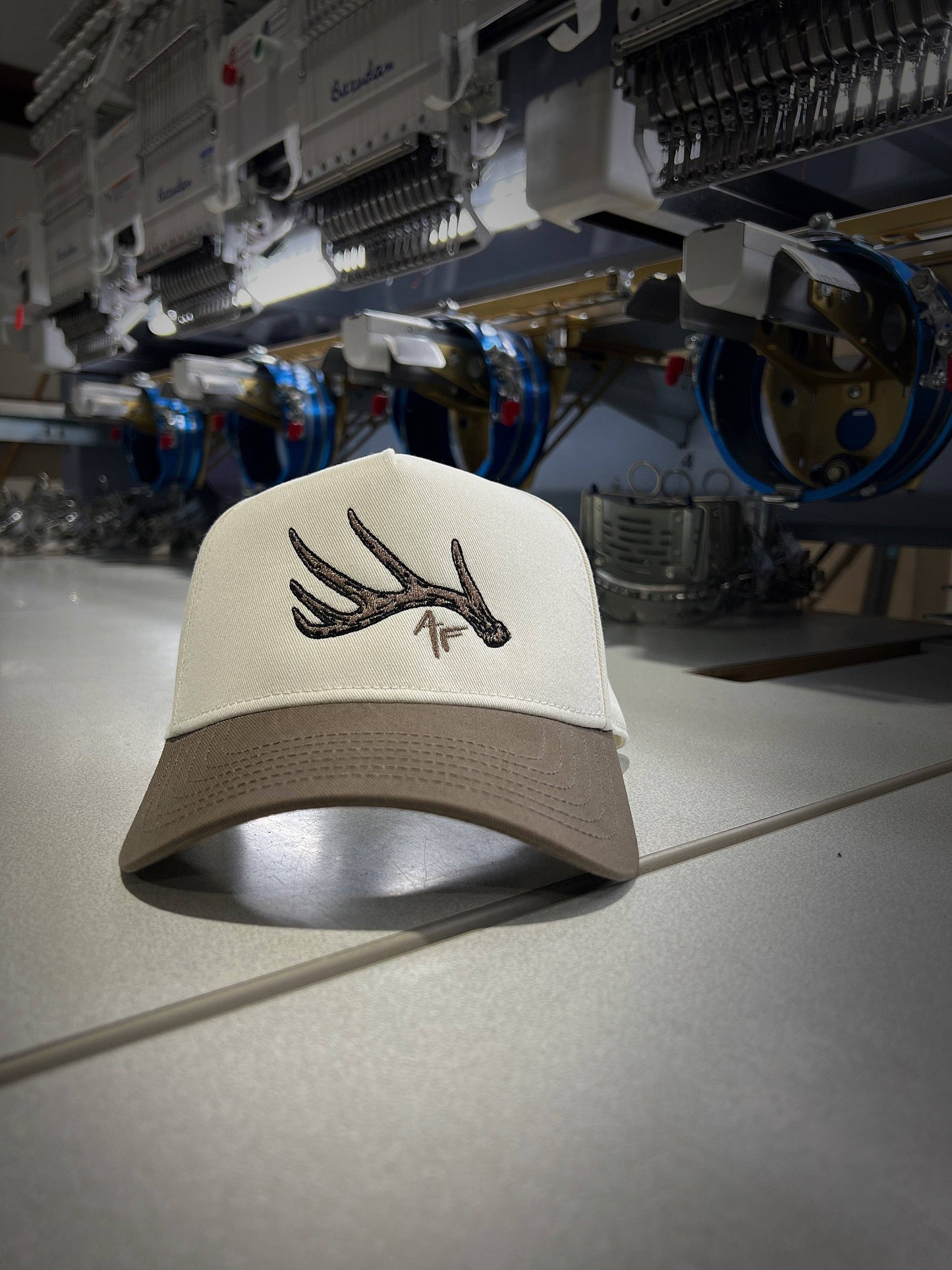 The Antler - Walnut/Cream Hat