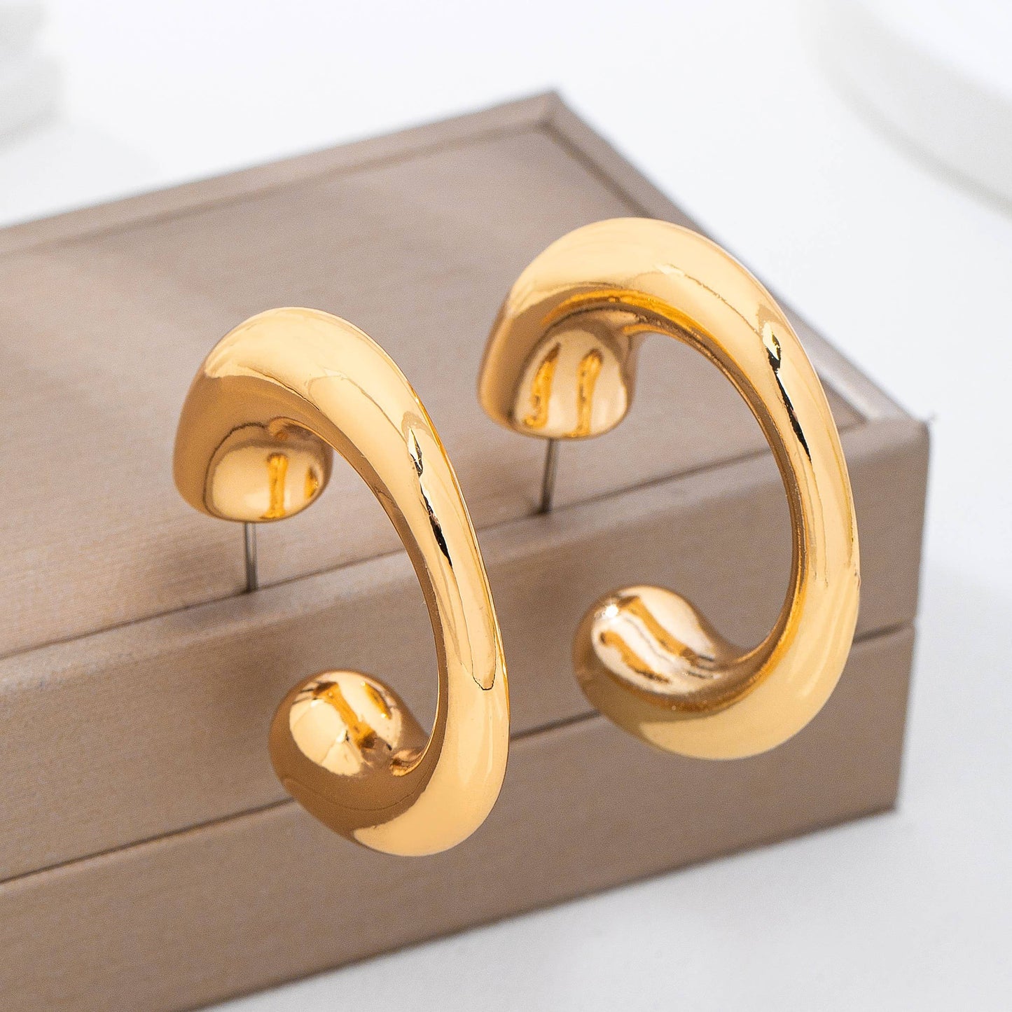 Bold Gold-Tone Chunky Tubular Open Hoop Earrings