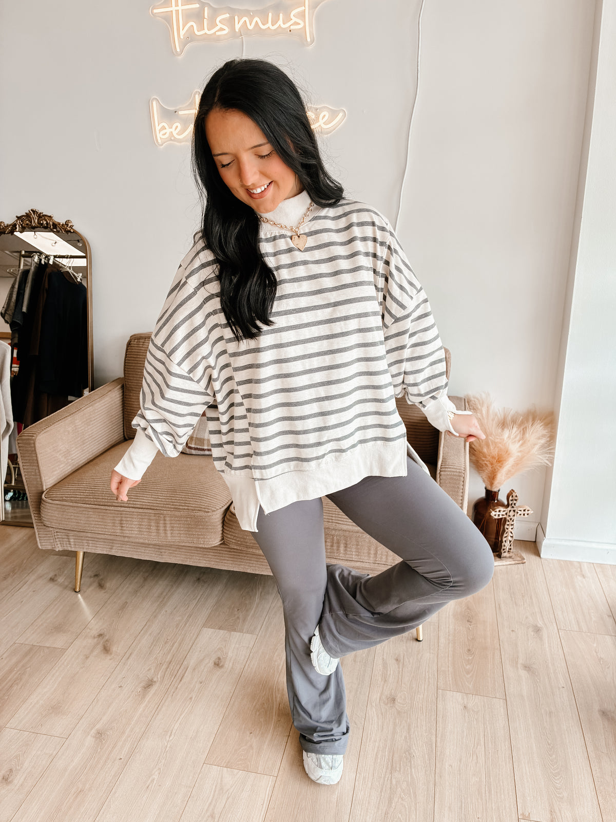 For the Win Mockneck - Grey