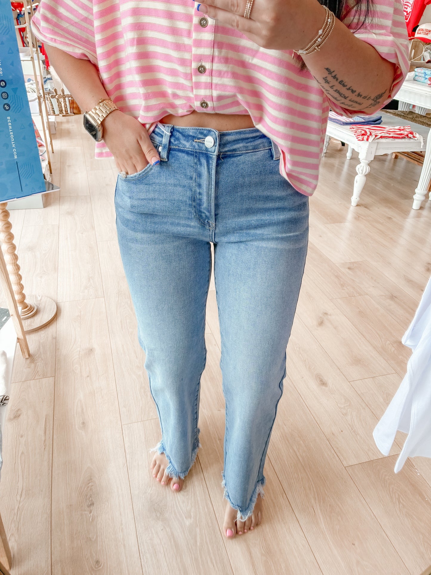 Lanae Mid Rise Crop Jeans - RISEN
