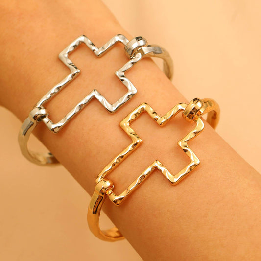 Hammered Open Cross Bangle (2 Colors)