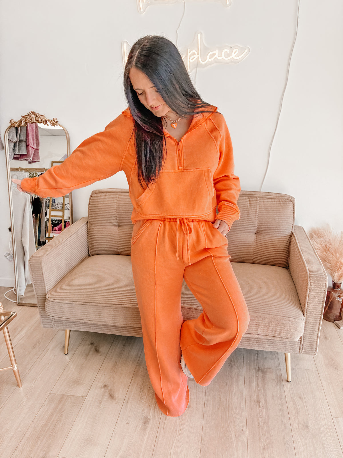 Pretty Pintuck Sweatpants - Orange