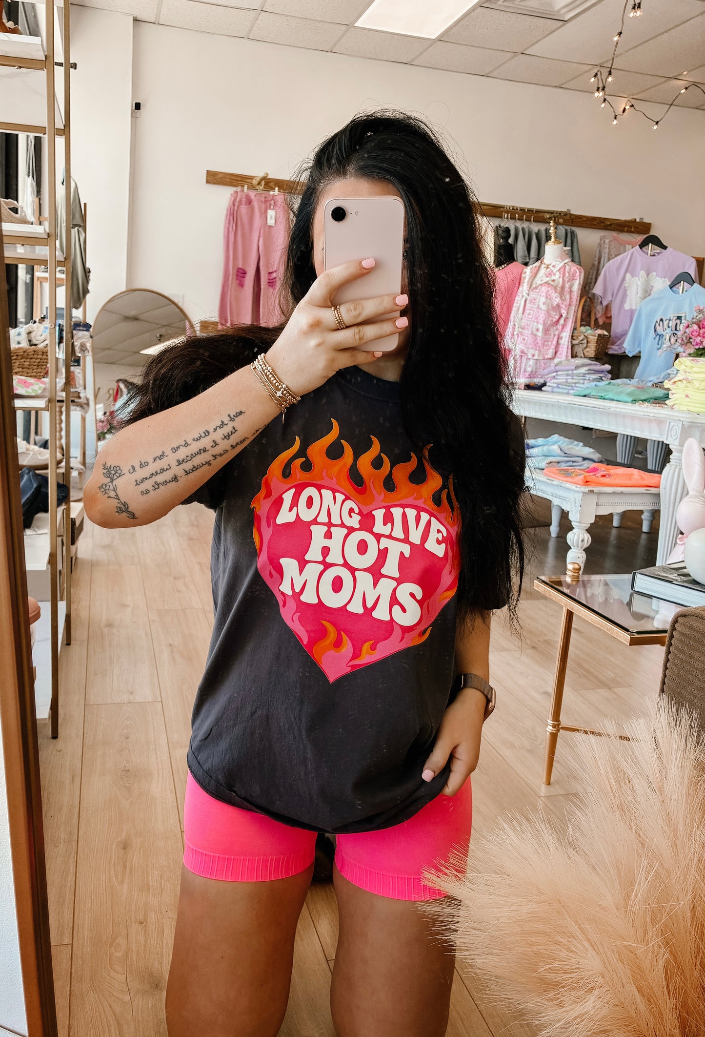 Long Live Hot Moms CC Tee **PRE-ORDER**