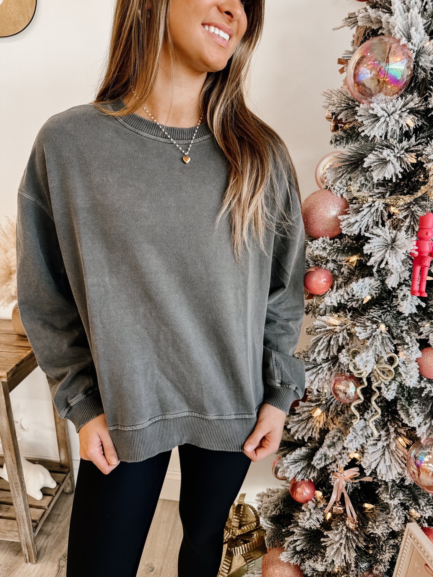 French Terry Pigment Dye & Enzyme Washing Pullover