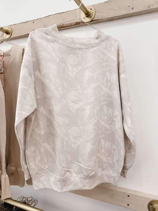 Fleece Relaxed Fit Oversized Camo Mockneck