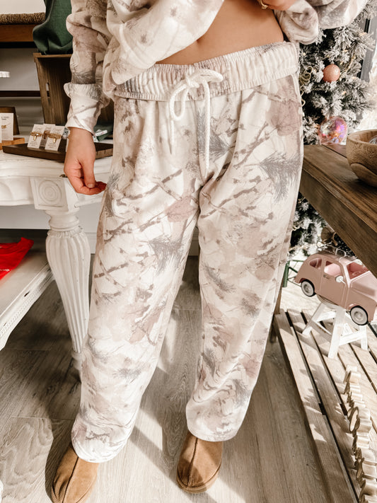 Fleece Camo Straight Leg Sweatpant