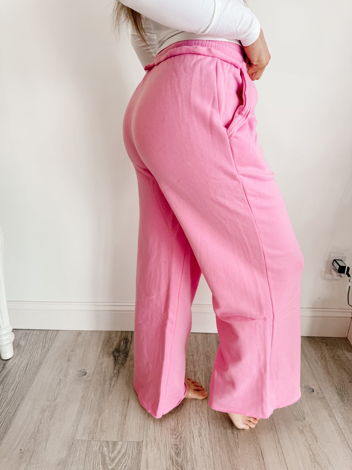 Fleece Exposed Seam Wide Leg Sweatpants (2 Colors)