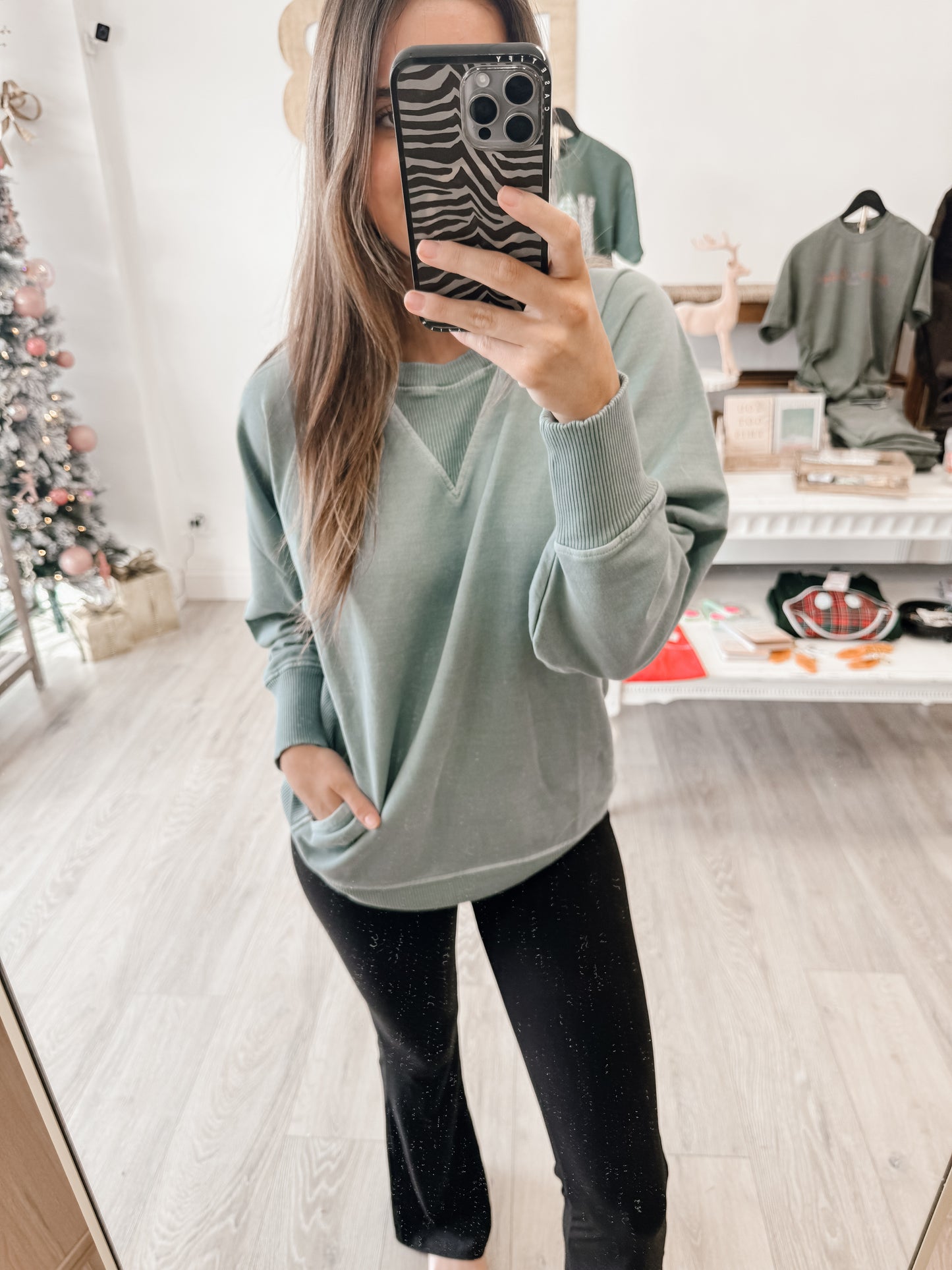 Pigment Dyed French Terry Pullover With Pockets (3 COLORS)