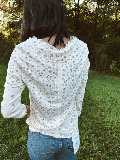 Floral Printed Lettuce Hem Fitted Knit Top