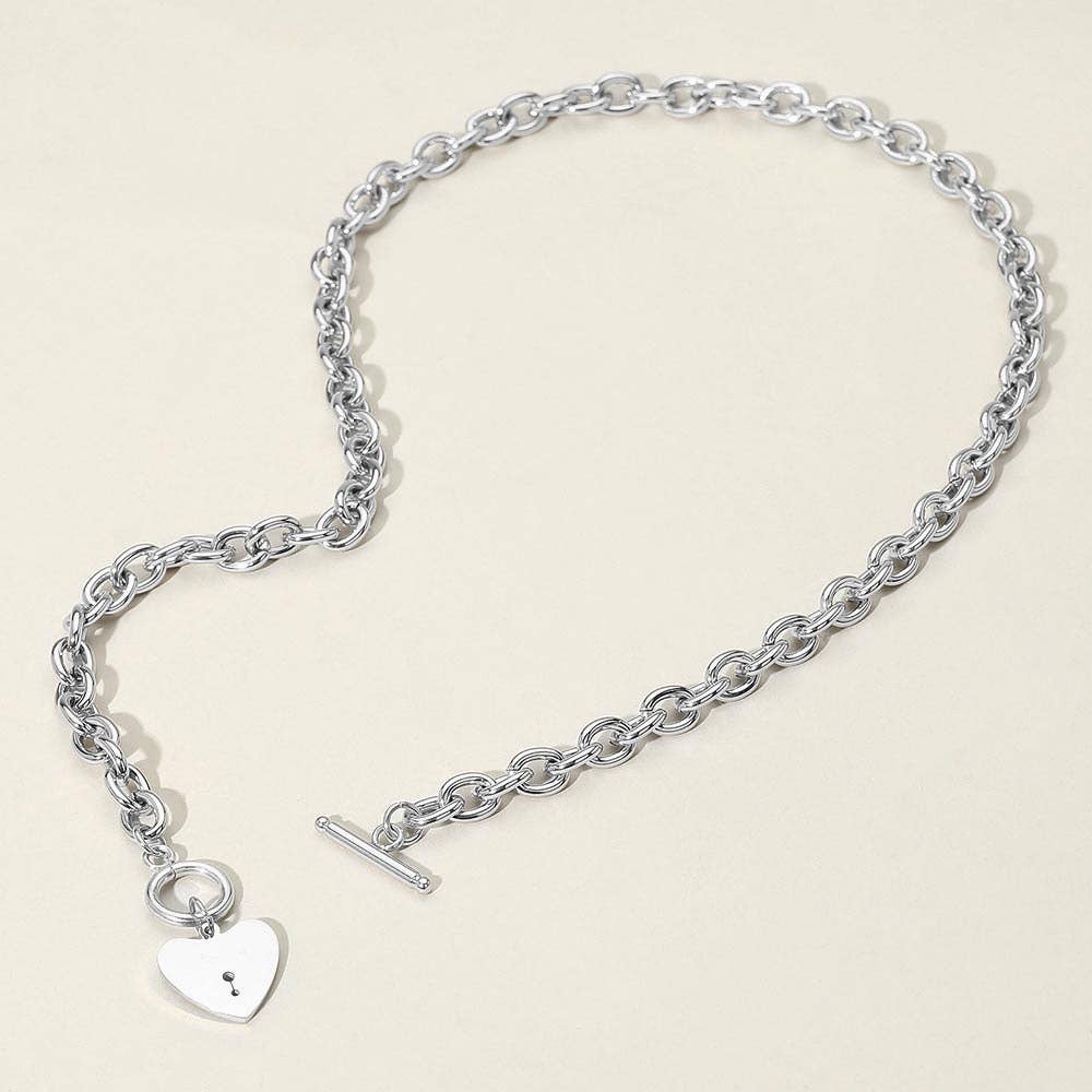 Lock Toggle Chain Necklace: Silver