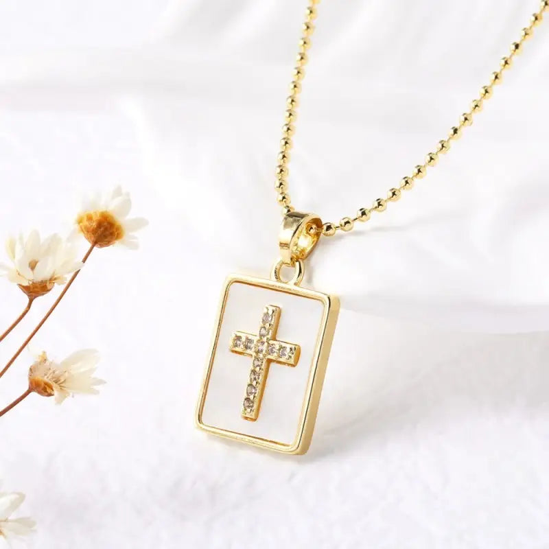 Epoxy Rhinestone Pendant Necklace