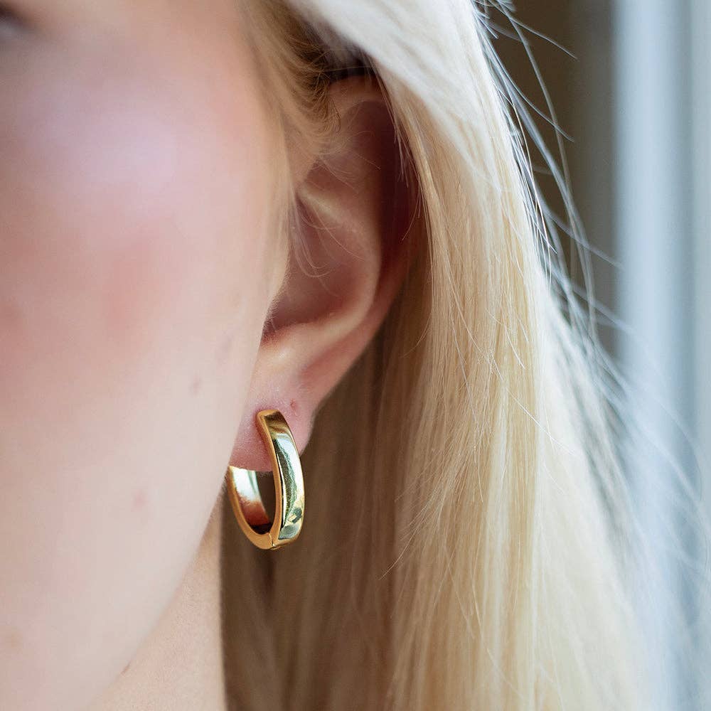 Tarnish Resistant Gold Oval Hoop Earrings