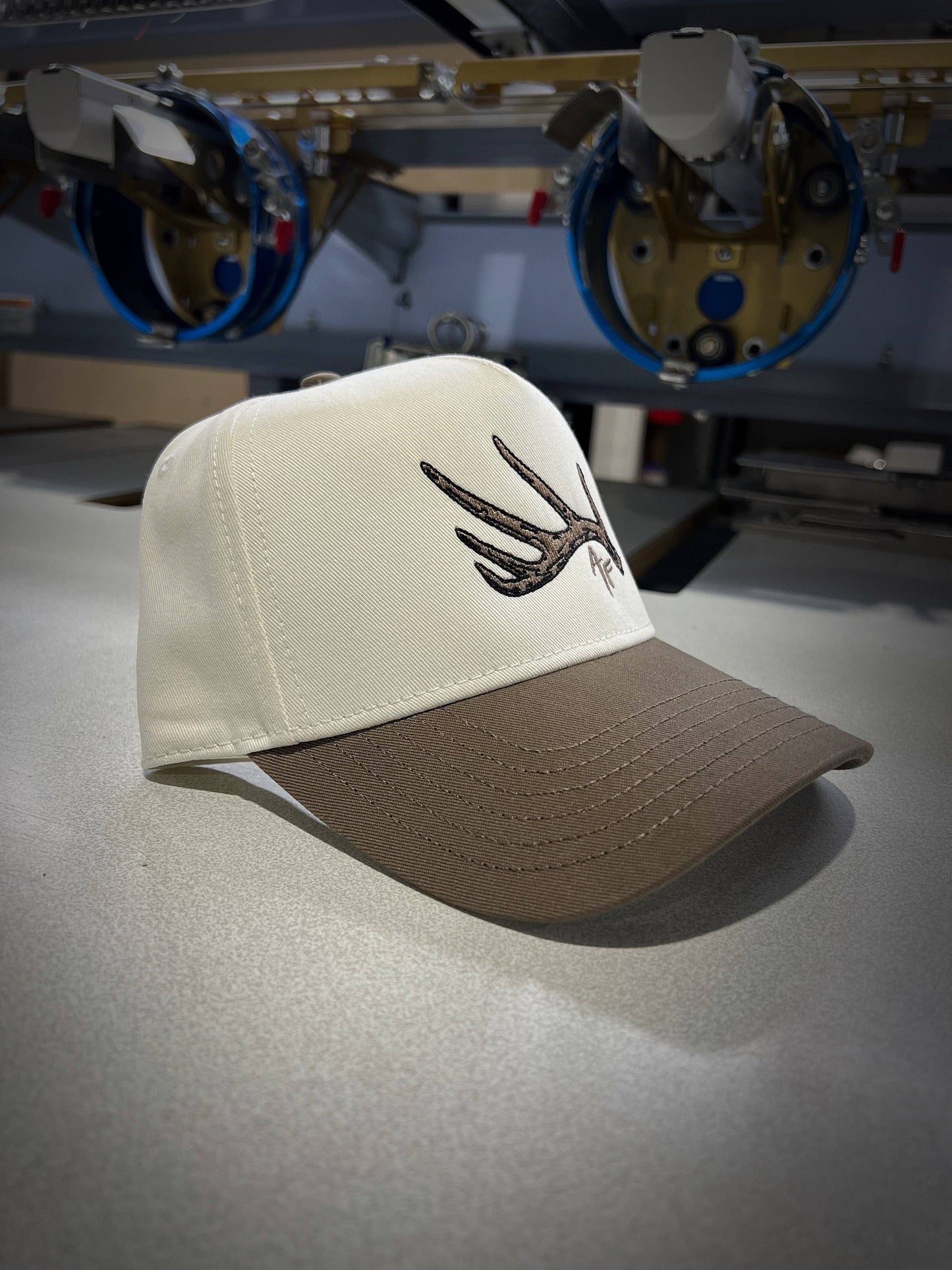The Antler - Walnut/Cream Hat